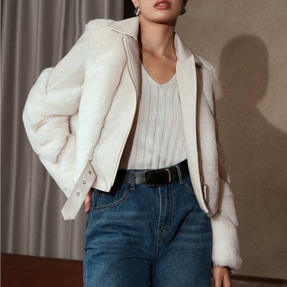 New (LIMITED QTY) Cozy Contrast Zip-Up Fuzzy Coat - Picture 4 of 8